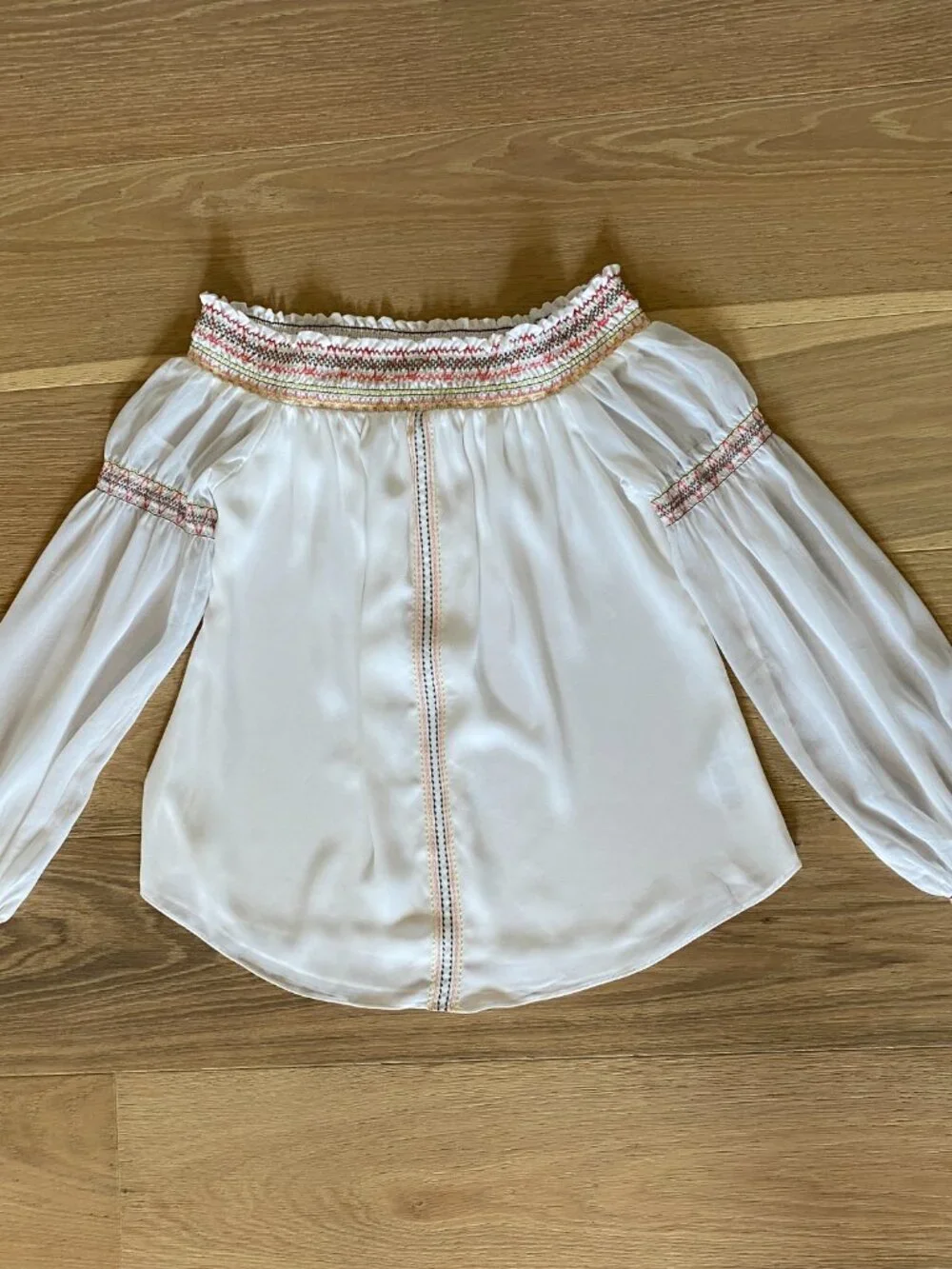 WHBM White Off Shoulder Smocked Peasant Top Size Medium - Picture 2 of 9